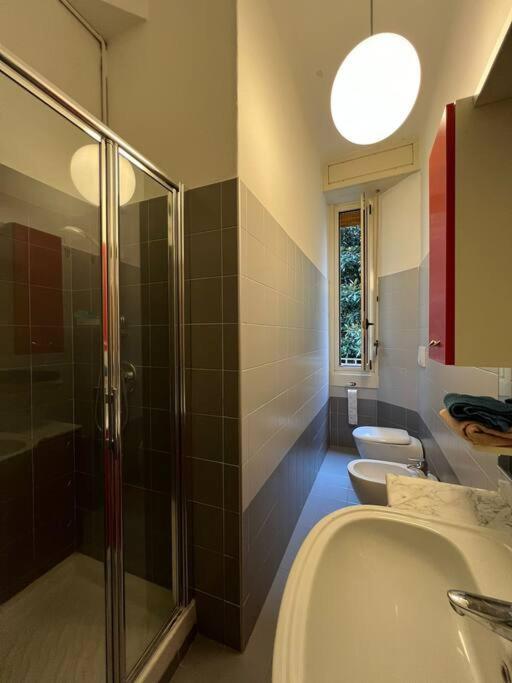 Modern Pretty Apartment Near Isola Zone มิลาน ภายนอก รูปภาพ